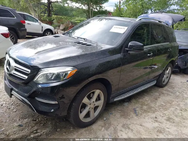 4JGDA5HB4GA718121 2016 MERCEDES-BENZ GLE - Image 2