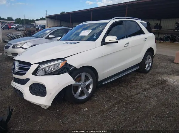 4JGDA5HB4GA720273 2016 MERCEDES-BENZ GLE - Image 2