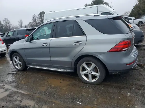 4JGDA5HB4GA735632 2016 MERCEDES-BENZ GLE - Image 2