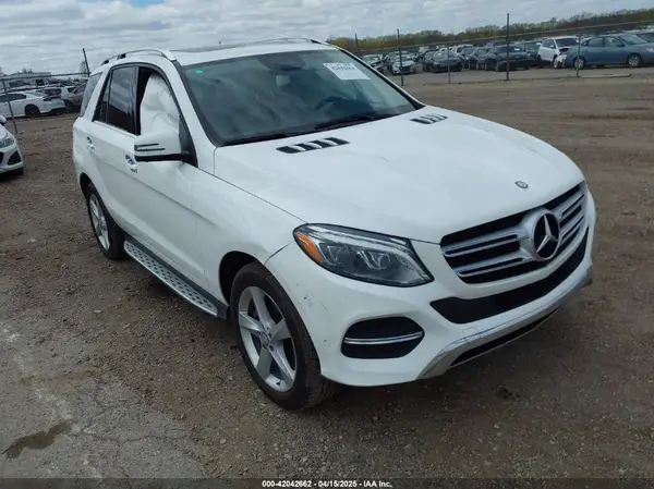 4JGDA5HB4GA751717 2016 MERCEDES-BENZ GLE - Image 1