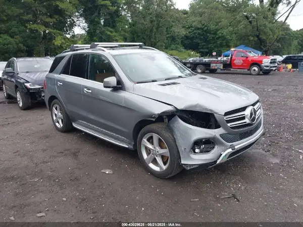 4JGDA5HB4GA773202 2016 MERCEDES-BENZ GLE - Image 1
