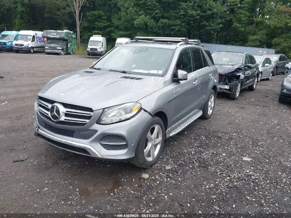 4JGDA5HB4GA773202 2016 MERCEDES-BENZ GLE - Image 2