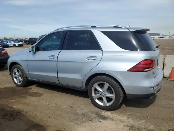 4JGDA5HB4GA798262 2016 MERCEDES-BENZ GLE - Image 2