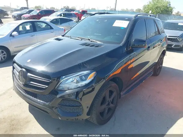 4JGDA5HB4GA811981 2016 MERCEDES-BENZ GLE - Image 2