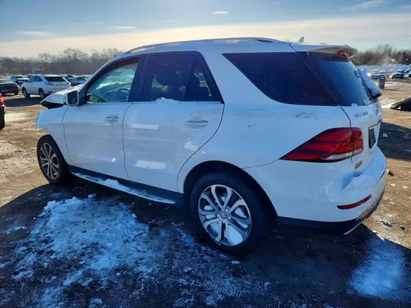4JGDA5HB4HA830127 2017 MERCEDES-BENZ GLE - Image 2