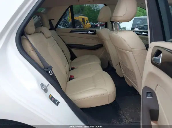 4JGDA5HB4HA875682 2017 MERCEDES-BENZ GLE - Image 8
