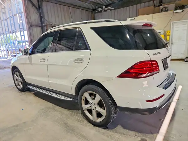 4JGDA5HB4HA882664 2017 MERCEDES-BENZ GLE - Image 2