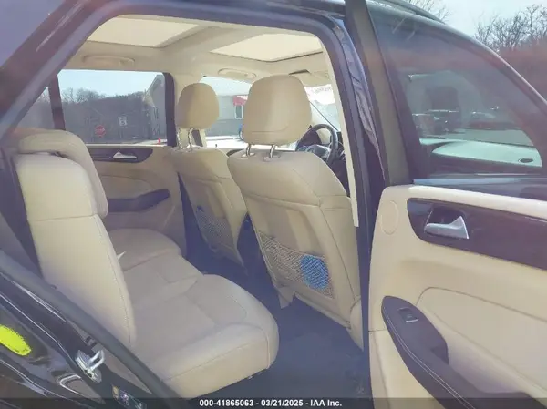 4JGDA5HB4HA893096 2017 MERCEDES-BENZ GLE - Image 8