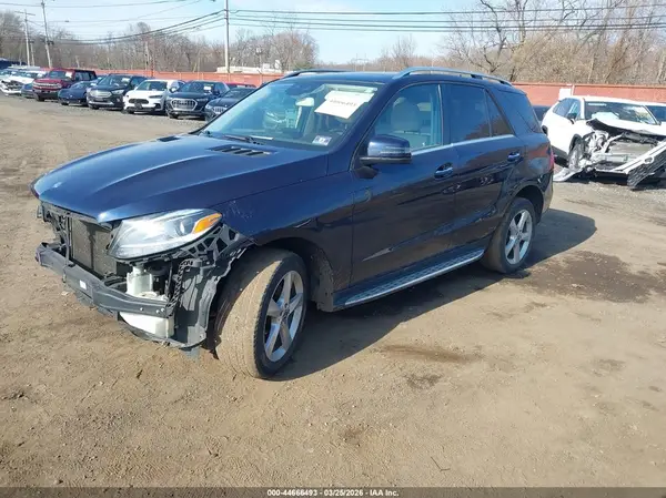 4JGDA5HB4HA915579 2017 MERCEDES-BENZ GLE - Image 2