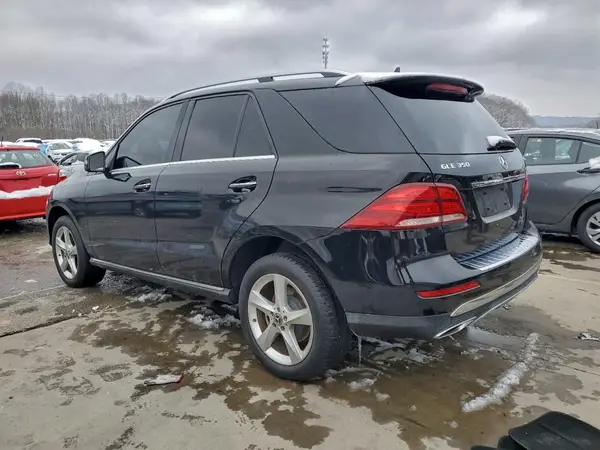 4JGDA5HB4HA930387 2017 MERCEDES-BENZ GLE - Image 2