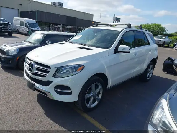 4JGDA5HB4HA937128 2017 MERCEDES-BENZ GLE - Image 2