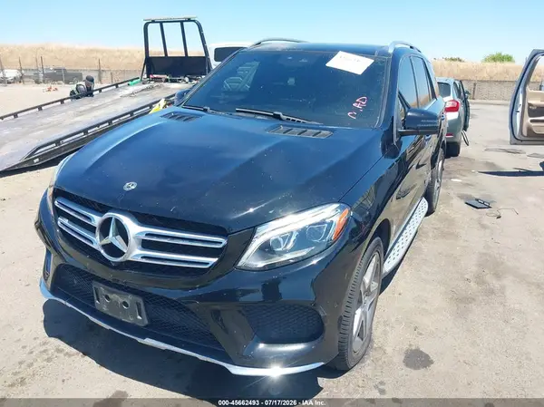 4JGDA5HB4HA973272 2017 MERCEDES-BENZ GLE - Image 2