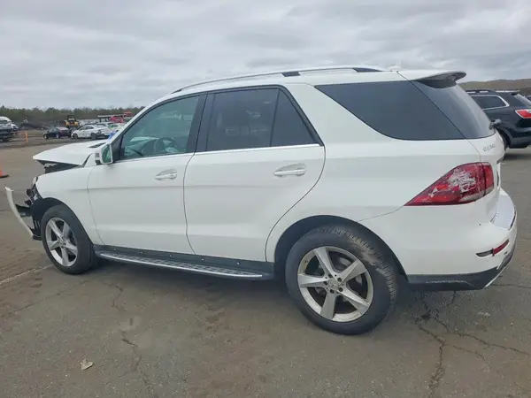 4JGDA5HB4HA975927 2017 MERCEDES-BENZ GLE - Image 2