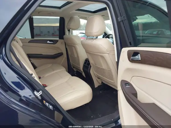 4JGDA5HB4HA979072 2017 MERCEDES-BENZ GLE - Image 8