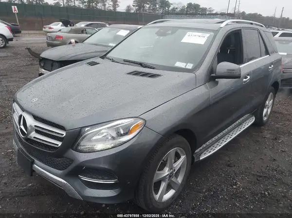 4JGDA5HB4JB018598 2018 MERCEDES-BENZ GLE - Image 2