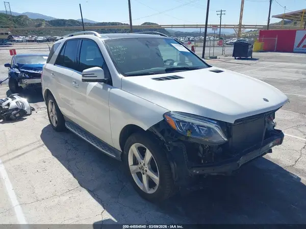 4JGDA5HB4JB035062 2018 MERCEDES-BENZ GLE - Image 1