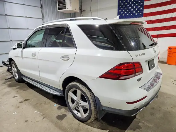 4JGDA5HB4JB061998 2018 MERCEDES-BENZ GLE - Image 2