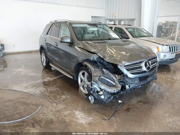 4JGDA5HB4JB065937 2018 MERCEDES-BENZ GLE - Image 1