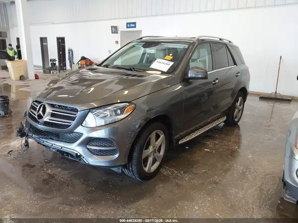 4JGDA5HB4JB065937 2018 MERCEDES-BENZ GLE - Image 2
