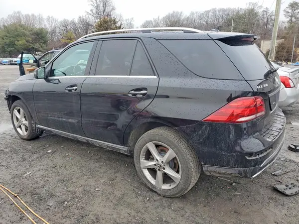 4JGDA5HB4JB096833 2018 MERCEDES-BENZ GLE - Image 2