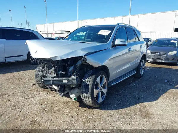 4JGDA5HB4JB117440 2018 MERCEDES-BENZ GLE - Image 2