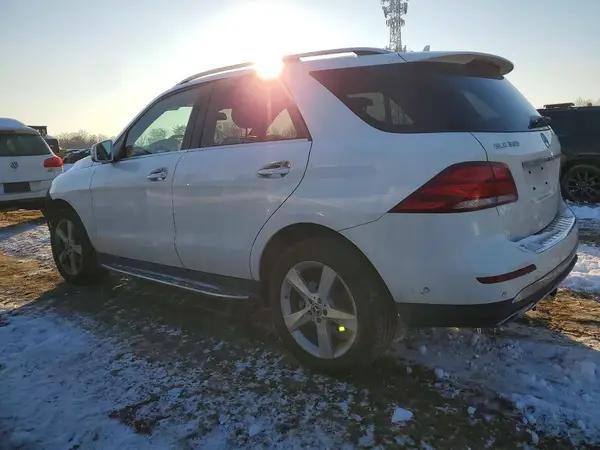 4JGDA5HB4JB126977 2018 MERCEDES-BENZ GLE - Image 2