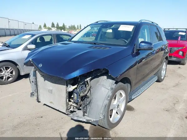 4JGDA5HB4JB127188 2018 MERCEDES-BENZ GLE - Image 2