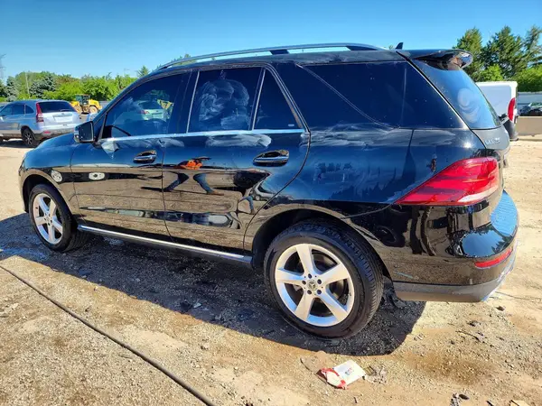 4JGDA5HB4JB137641 2018 MERCEDES-BENZ GLE - Image 2