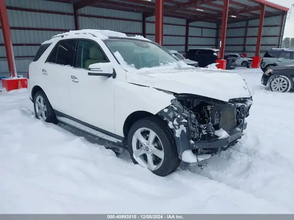 4JGDA5HB4JB156237 2018 MERCEDES-BENZ GLE - Image 1