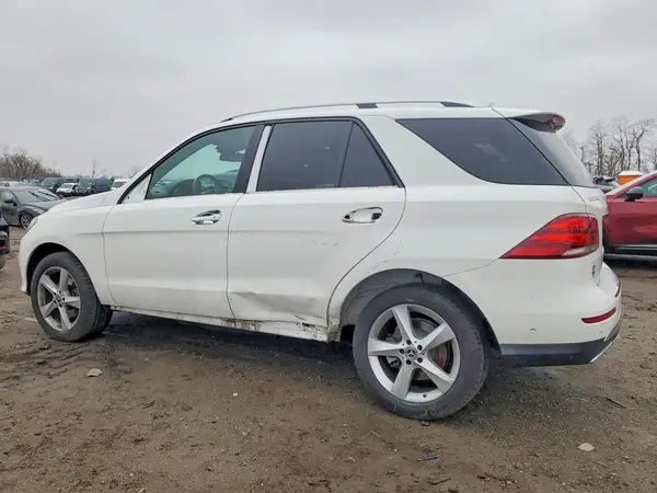 4JGDA5HB4JB165116 2018 MERCEDES-BENZ GLE - Image 2