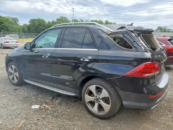 4JGDA5HB4JB174804 2018 MERCEDES-BENZ GLE - Image 2