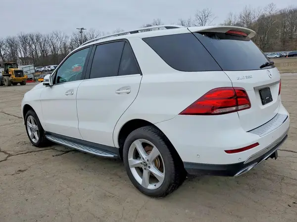 4JGDA5HB4JB189013 2018 MERCEDES-BENZ GLE - Image 2