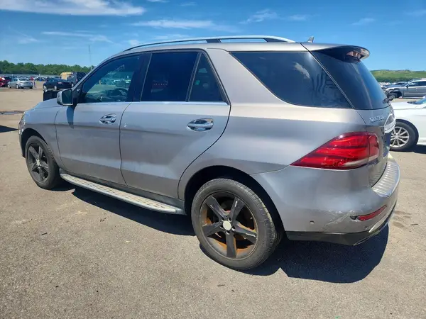 4JGDA5HB5GA732898 2016 MERCEDES-BENZ GLE - Image 2