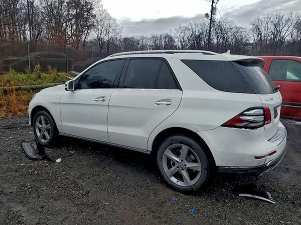 4JGDA5HB5GA755226 2016 MERCEDES-BENZ GLE - Image 2