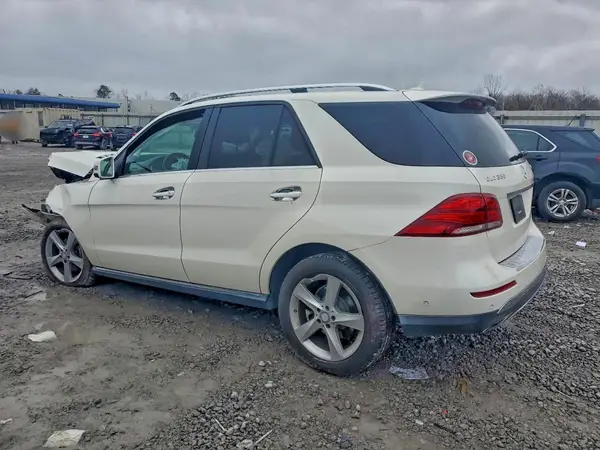 4JGDA5HB5GA767800 2016 MERCEDES-BENZ GLE - Image 2
