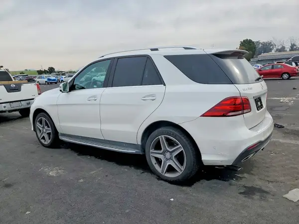 4JGDA5HB5HA845039 2017 MERCEDES-BENZ GLE - Image 2