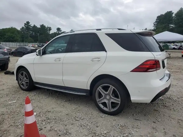 4JGDA5HB5HA864688 2017 MERCEDES-BENZ GLE - Image 2