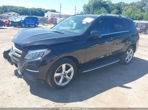 4JGDA5HB5HA901920 2017 MERCEDES-BENZ GLE - Image 2