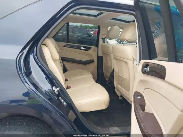 4JGDA5HB5HA912061 2017 MERCEDES-BENZ GLE - Image 8