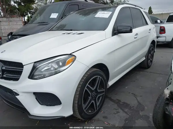 4JGDA5HB5HA913159 2017 MERCEDES-BENZ GLE - Image 2