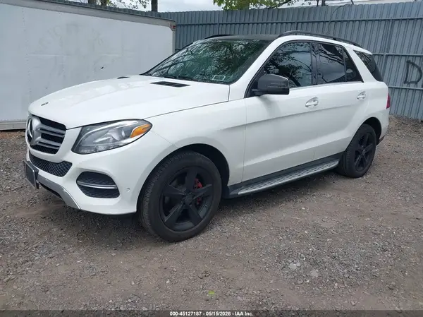 4JGDA5HB5HA917888 2017 MERCEDES-BENZ GLE - Image 2