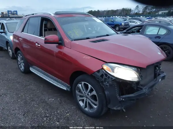 4JGDA5HB5HA948073 2017 MERCEDES-BENZ GLE - Image 1