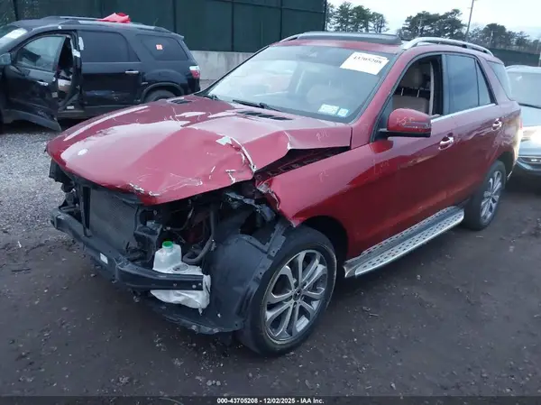 4JGDA5HB5HA948073 2017 MERCEDES-BENZ GLE - Image 2