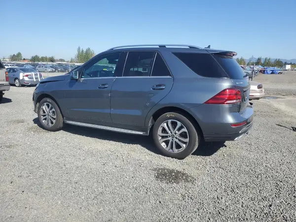 4JGDA5HB5HA978030 2017 MERCEDES-BENZ GLE - Image 2