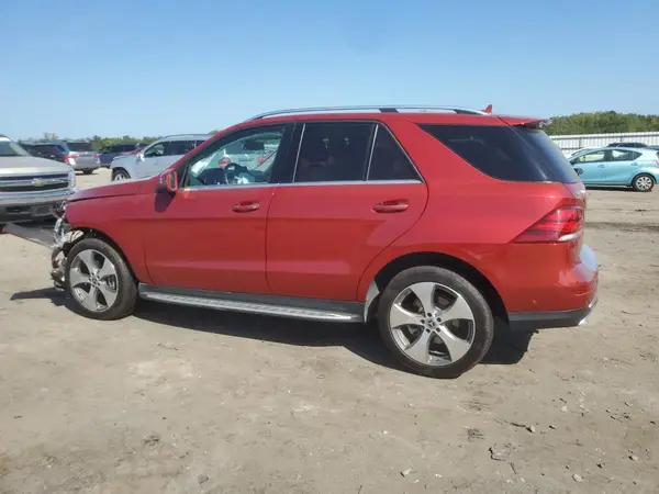 4JGDA5HB5JB010025 2018 MERCEDES-BENZ GLE - Image 2