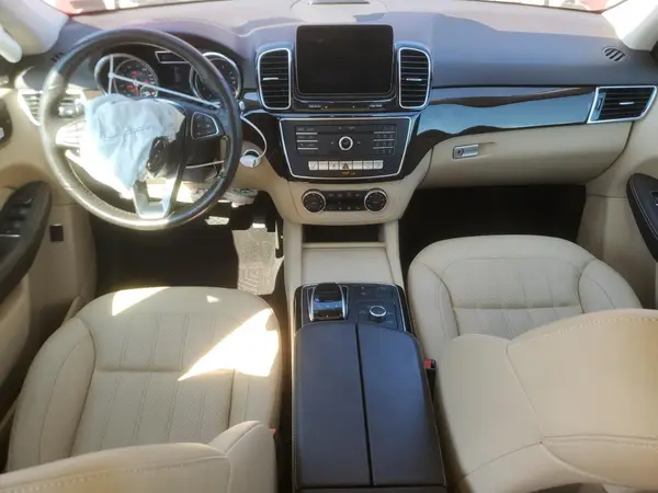 4JGDA5HB5JB010025 2018 MERCEDES-BENZ GLE - Image 8