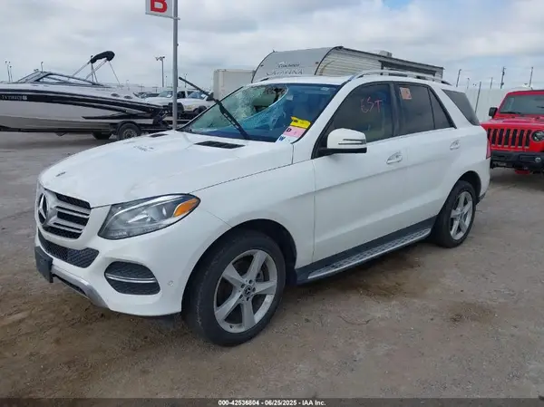 4JGDA5HB5JB017704 2018 MERCEDES-BENZ GLE - Image 2
