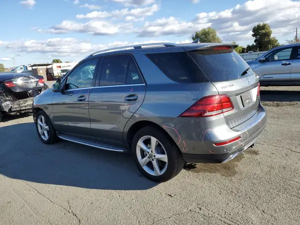 4JGDA5HB5JB054414 2018 MERCEDES-BENZ GLE - Image 2