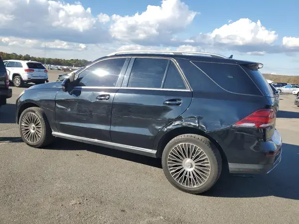 4JGDA5HB5JB055966 2018 MERCEDES-BENZ GLE - Image 2