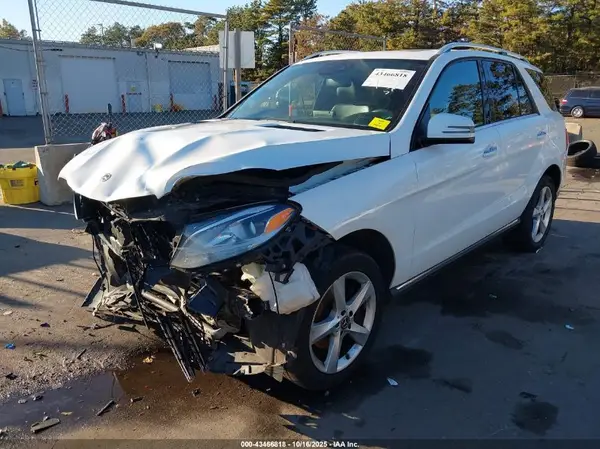4JGDA5HB5JB067650 2018 MERCEDES-BENZ GLE - Image 2